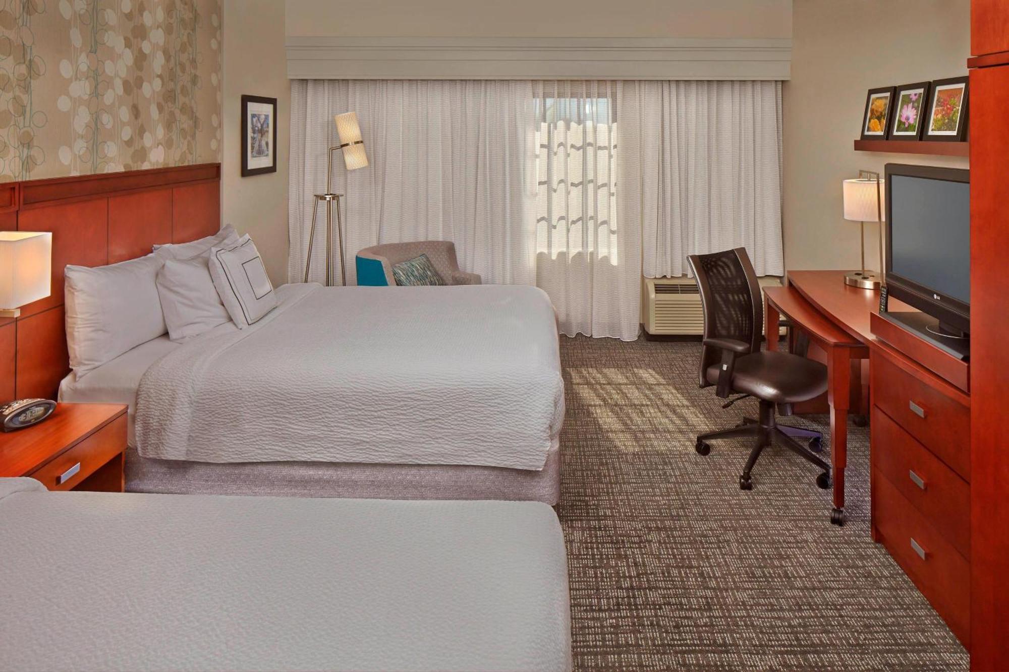 คอร์ตยาร์ด สจ็วร์ต Hotel สจ๊วต ภายนอก รูปภาพ