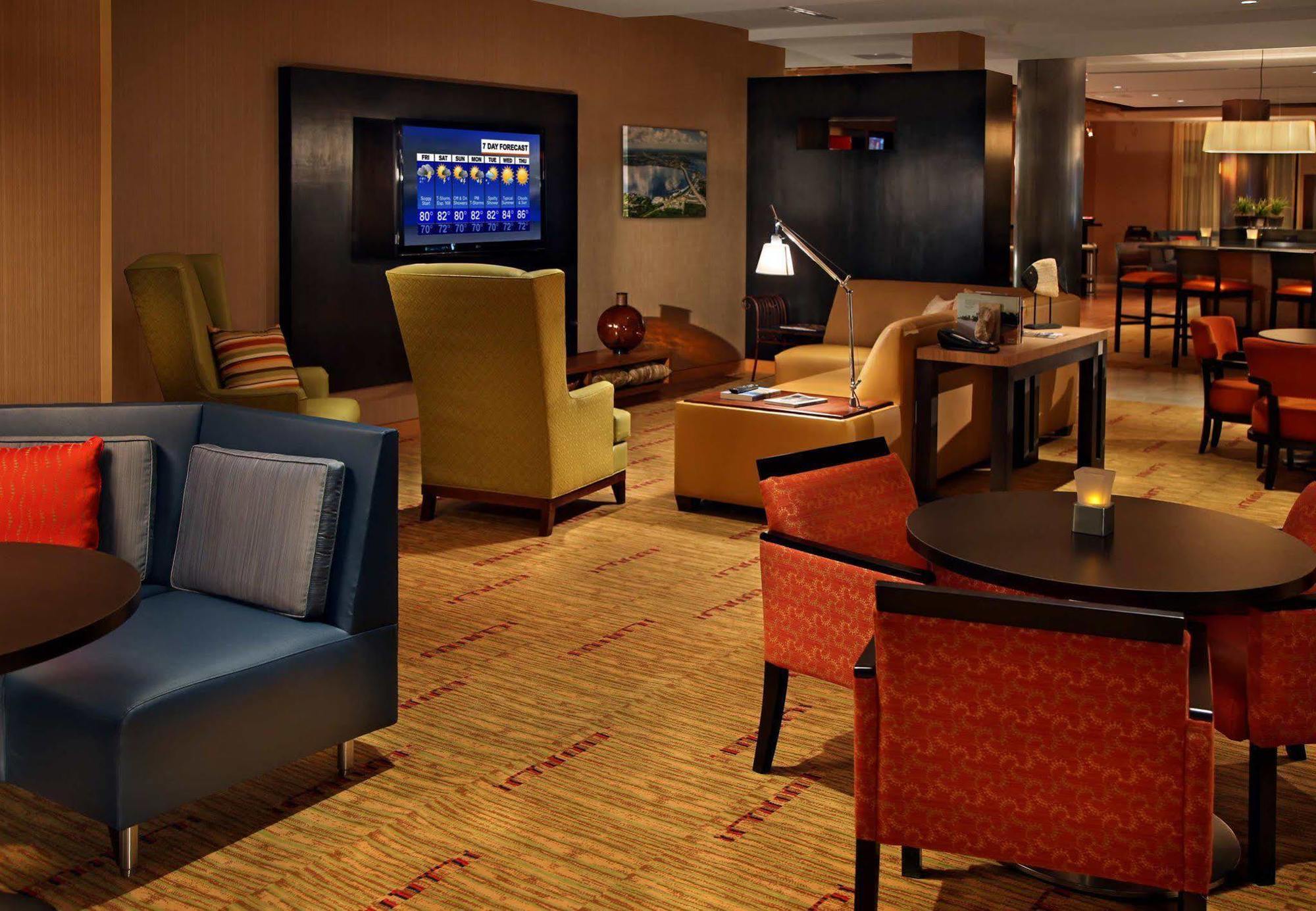 คอร์ตยาร์ด สจ็วร์ต Hotel สจ๊วต ภายนอก รูปภาพ